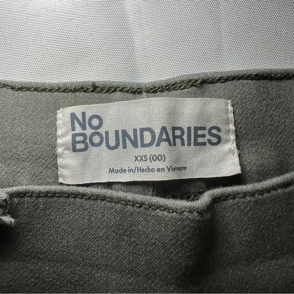 No Boundaries Olive Green Women’s Cargo‎ Pants Pockets Size XXS - Picture 12 of 15